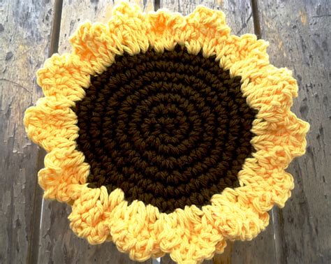 Ravelry Sunflower Coaster Pattern By Monika Mrozkova