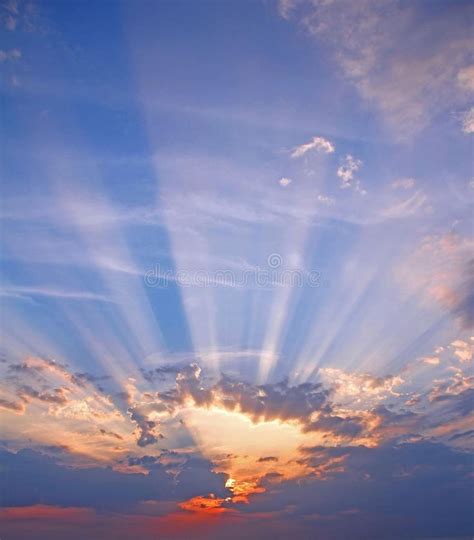 Big Sky Sunburst Rays Photo Of Big Sky With Sunburst Sun Rays Shining