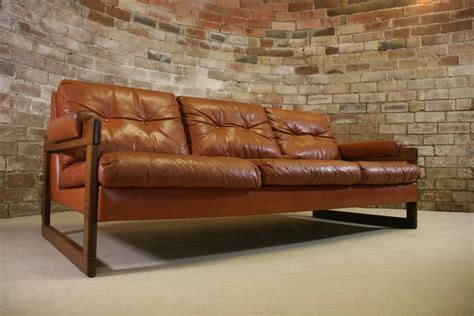 30 Ideas of Vintage Leather Sofa Beds