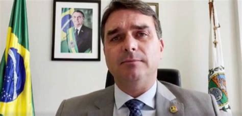 Fl Vio Bolsonaro Reconhece Vit Ria De Lula E Pede A Apoiadores Vamos