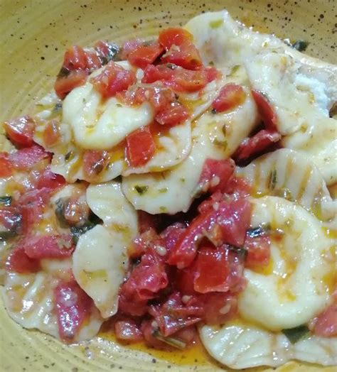 Ravioli Di Burrata Con Pomodorini Al Ta Cucina