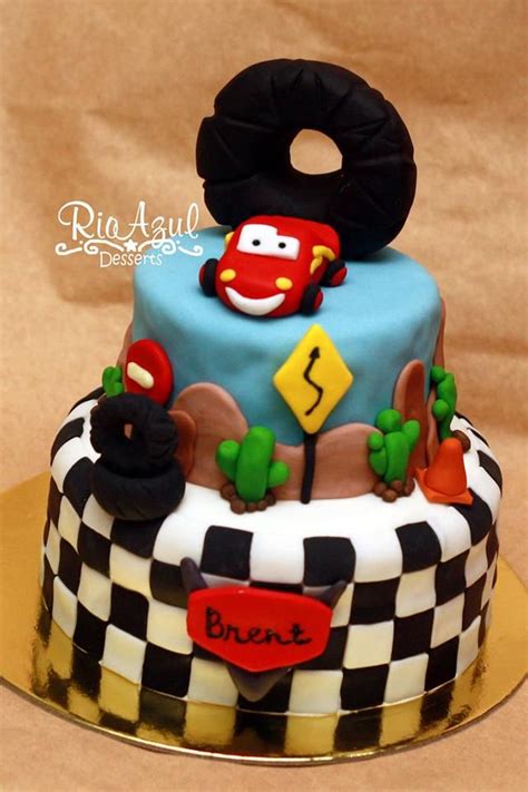 Lightning McQueen Cake | Lightning mcqueen cake, Mcqueen cake, Disney cakes