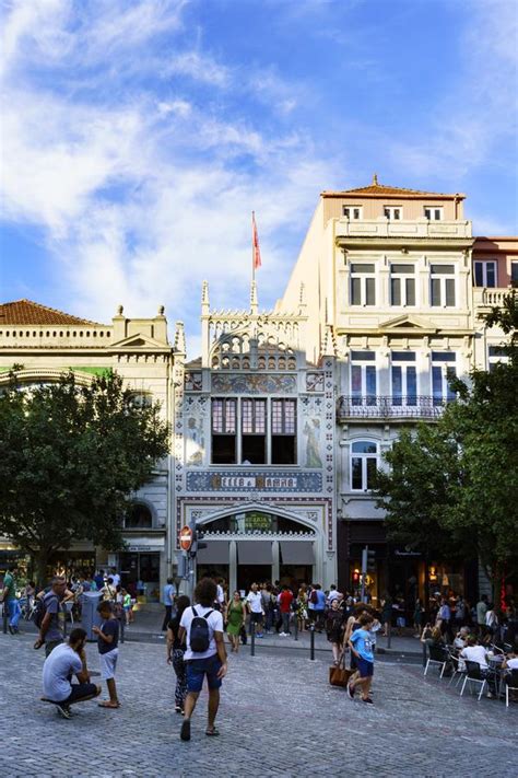 Porto Portugal De Agosto De A Biblioteca Chamou A Fachada De