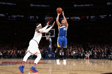 Curry Faz Marca Hist Rica Nos Pontos Warriors Batem Knicks E Se