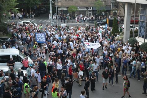 U SUSJEDSTVU ODRŽANI PROTESTI ZBOG IZVJEŠTAVANJA O NAMJERAMA ZA