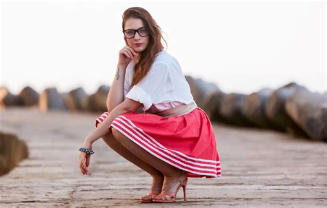 Обои girl Model legs brown eyes photo tattoo bokeh brunette на телефон и рабочий стол