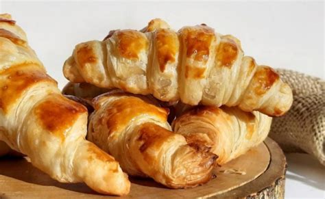 Croissant Com Massa Folhada