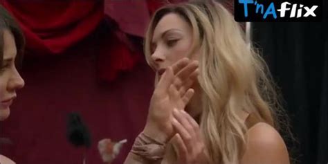 Brielle Gearson Lesbian Scene In When Women Rule The World Tnaflix