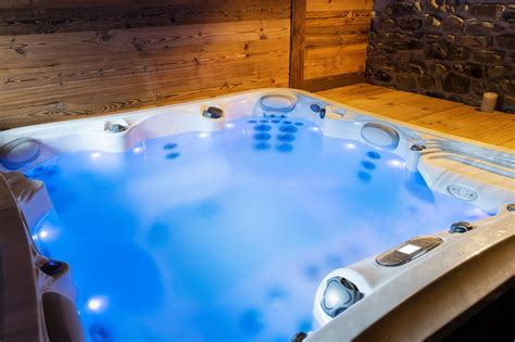 Ile Powinna Wynosi Temperatura Wody W Jacuzzi Podpowiadamy Home