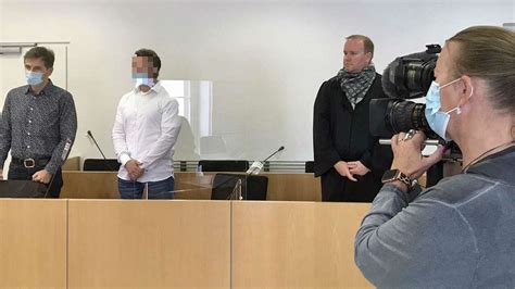 Mord Mutter vor Tochter erstochen Ehemann bekommt Lebenslänglich Urteil