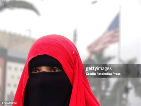 5,262 Muslim Burka Stock Photos, High-Res Pictures, and Images - Getty ...