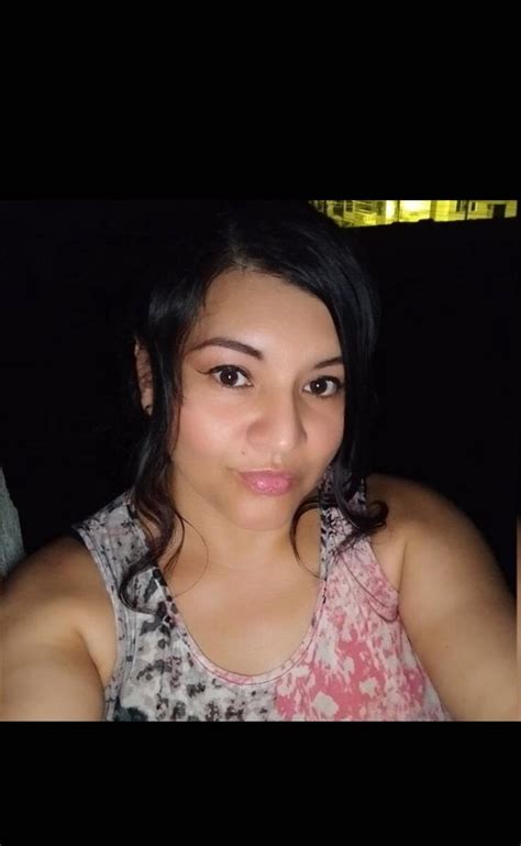 Alicee Milf Webcam Model Profile XHamsterLive