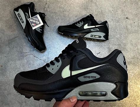 Nike AM90 Gore Tex Black Honeydew Mica Green FD5810 001