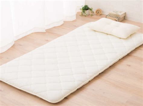 Best Japanese Futon Mattresses [2023 Updated] Buyers Guide