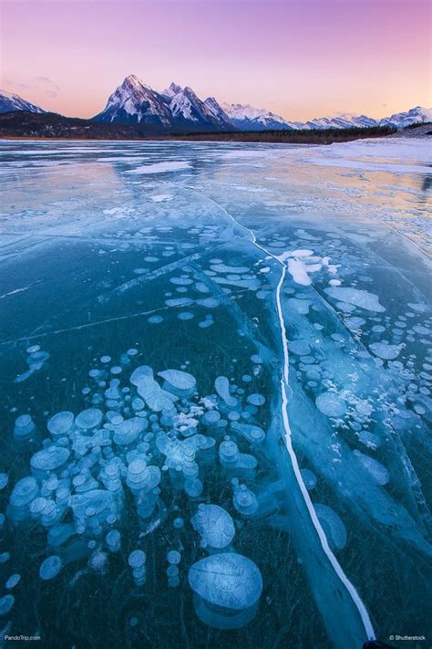 Top 10 Beautiful Frozen Lakes - Places To See In Your Lifetime