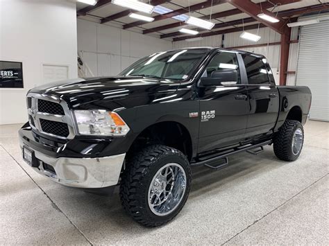 Used 2019 Ram 1500 Classic Crew Cab SLT Pickup 4D 5 1/2 ft for sale at Roberts Auto Sales in ...