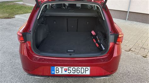 Test Seat Leon Sportstourer Tsi Poriadne Auto S Poriadnym