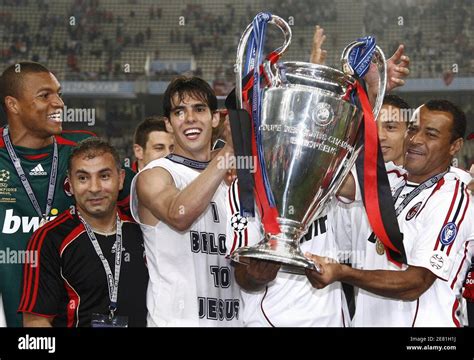 Ac Milans Dida Kaka And Cafu Celebrate With The Trophy During The