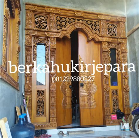 Gebyok 2 Meter Dengan Pintu Ukir Kelir Wayang Gunungan Jendela Kaca