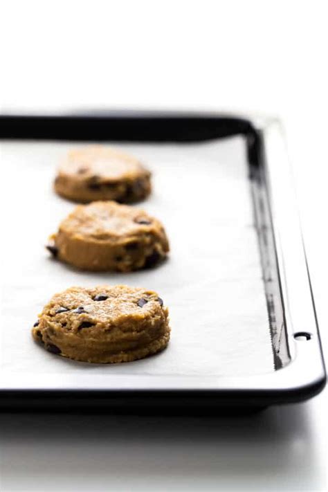 Galletas Veganas De Mantequilla De Cacahuete Y Chips De Chocolate