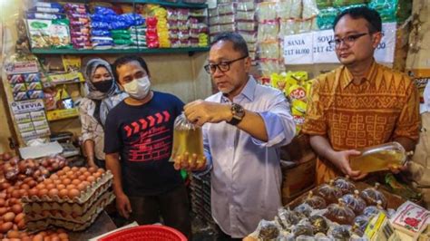 Mendag Zulhas Tegaskan Tak Wajib Beli Migor Curah Pakai PeduliLindungi