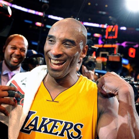 Kobe Bryants First Ever Lakers Championship Ring Up For Auction But