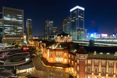 Night scene of Tokyo Station – Stock Editorial Photo © hiro1775 #73039701