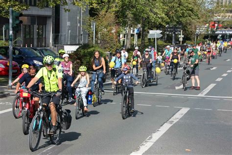 DEMO 21 9 24 14 Uhr Schloß Borbeck Fahrraddemo für sichere Kinder