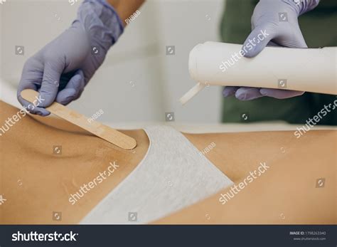 6 693 imágenes de Depilación bikini Imágenes fotos y vectores de stock Shutterstock