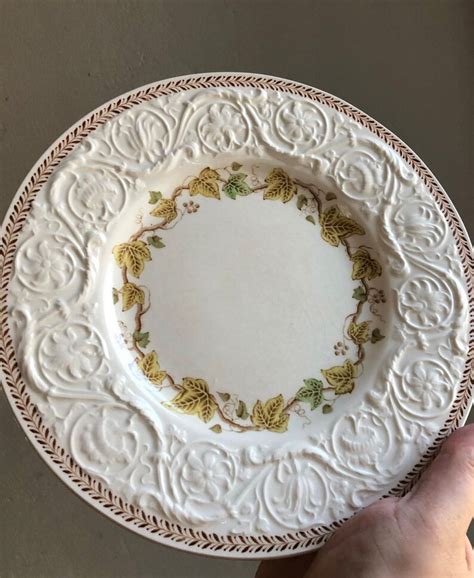 Early S Wedgwood Patrician Plates Golden Ivy Traditional Antique