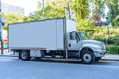 How To Choose The Right Moving Truck Sizes And Features