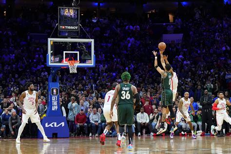 Jayson Tatum drains 3-pointer right before the buzzer to lift Celtics over 76ers