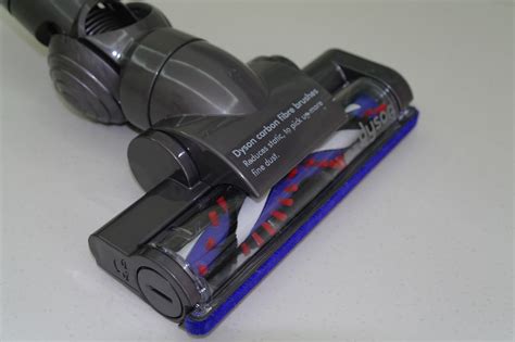 Dyson DC35 Multi Floor (Digital Slim) Vacuum Cleaner Review: Dyson DC35 ...