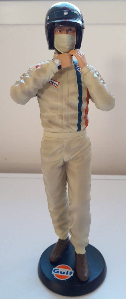 Porsche 24h Le Mans Steve McQueen 1971 Figurine Auction