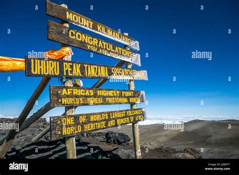 Uhuru Peak El Monte Kilimanjaro El Punto Más Alto De África Tanzania