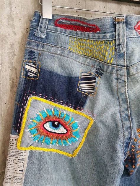 Pinmarssbby In 2020 Vintage Boyfriend Jeans Embroidered Jeans Diy