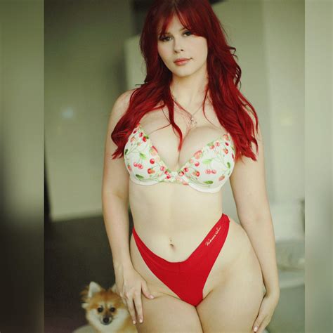 Curvy Redhead IMG Porn Pic