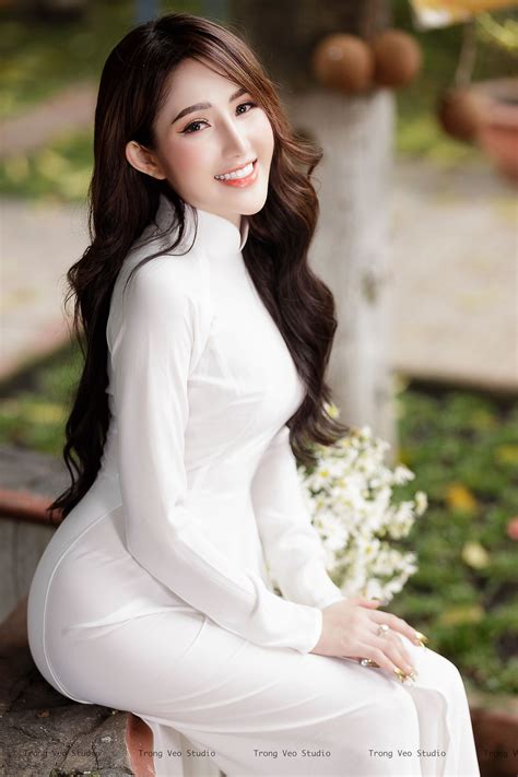 White Ao Dai