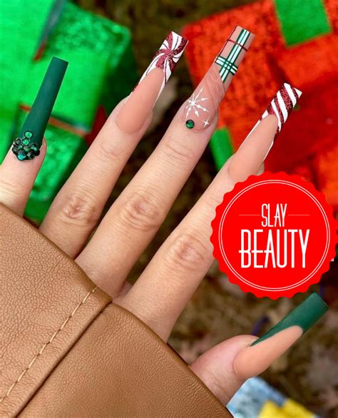 Christmas Special Jet Set Babe Custom Press On Nails Slaylebrity