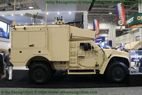 Ausa 2019 Oshkosh Defense Exhibits L Atv Command And Control Capabilities