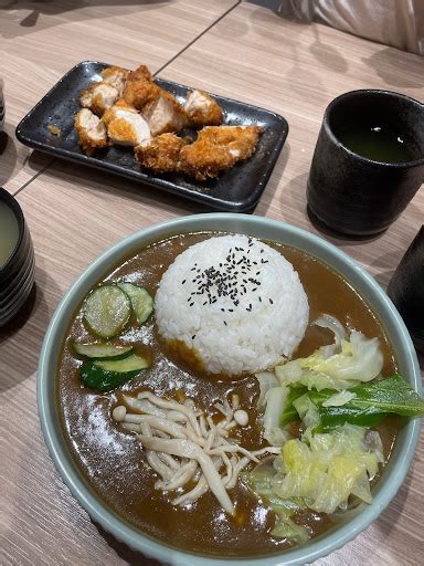 廚種王異國特色咖哩 麥寮店 推薦餐點、網友評價｜雲林縣麥寮鄉日式咖哩餐廳 飢餓黑熊