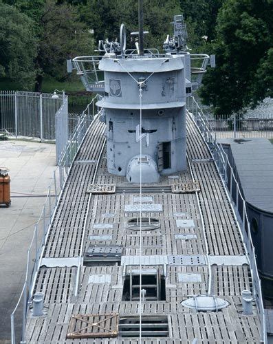 Chicagos Top 10 Museum Of Science And Industry U 505 Submarine Take