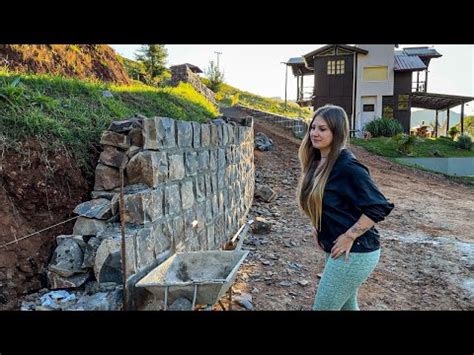 Constru O Muro De Pedra Artesanal Ch Cara Vale Dos Sonhos Building