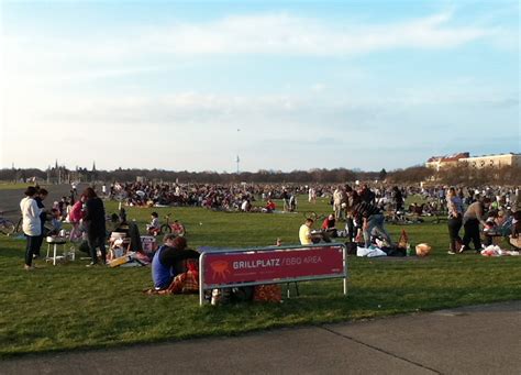 Tempelhof: From Airport to Park - Translating Berlin