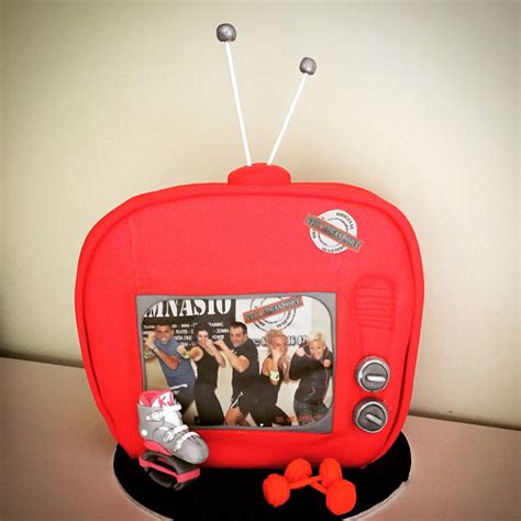 Tarta Televisor Kangoo Jump Reposteria Creativa Creatividad Tartas