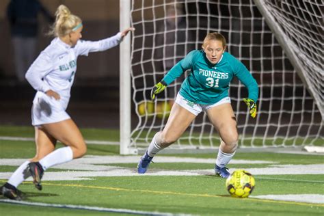 Photos Mahtomedi Girls Soccer Defeats Hill Murray In Section Aa