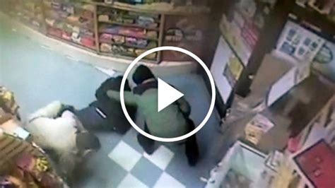 Video Of Armed Robbery In Bronx Store The New York Times