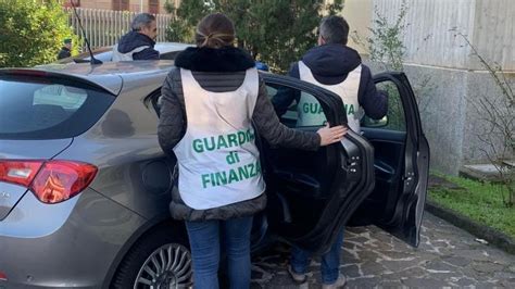 Quattro Arresti E Sequestri Per 2 Milioni Di Euro Della Finanza In