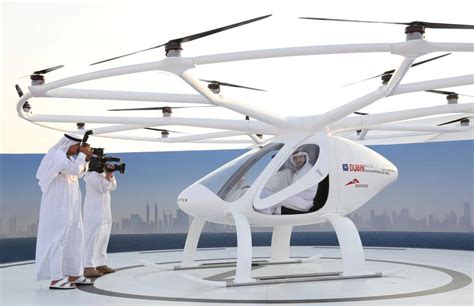 El Primer Taxi Volador Ya Surca Los Cielos De Dubai Motor Cinco D As