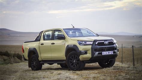 28 Gd6 4x4 Legend Rs Auto Test Drive Is This Peak Hilux